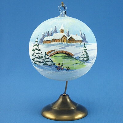 Vánoční dekorace koule - motiv kostelík nad můstkem