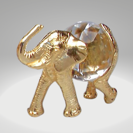 Broušená skleněná figurka se zlacenými kovovými prvky Slon se vztyčeným chobotem