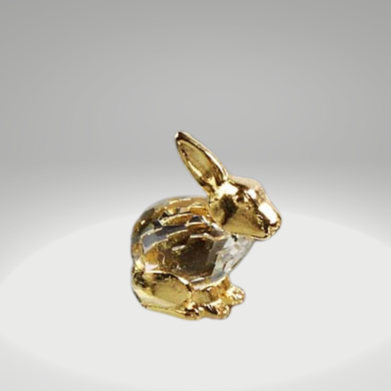Broušená skleněná figurka se zlacenými kovovými prvky Zajíc