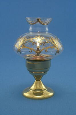 Olejová lampa 03 - mosaz – stínidlo „cylindr“ zlatě malovaný relief